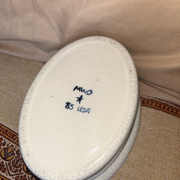 Dedham Pottery The Potting Shed Rabbit EUC Made in USA Teapot and Casserole Dish - Picture 12 of 13